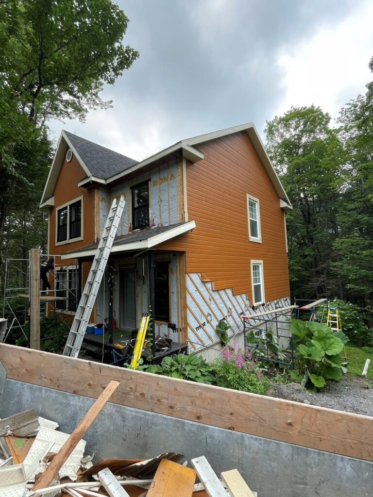 Avant — maison en rénovation avant son agrandissement